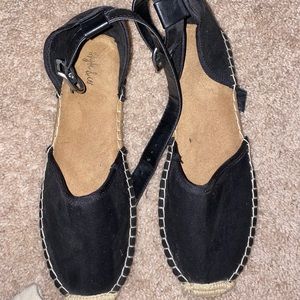 Macy's | Black flats